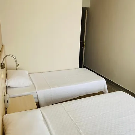 Ileri & شقة فندقية