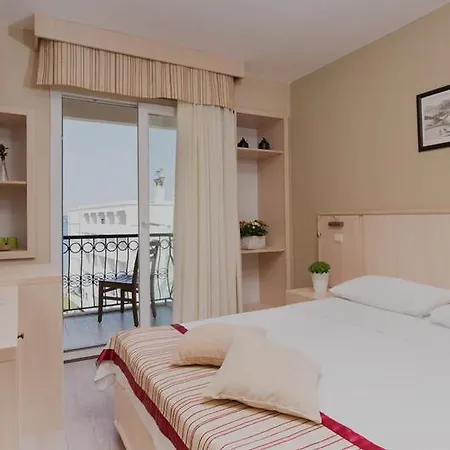 Apart Otel ıleri Hotel&apartments Çeşme