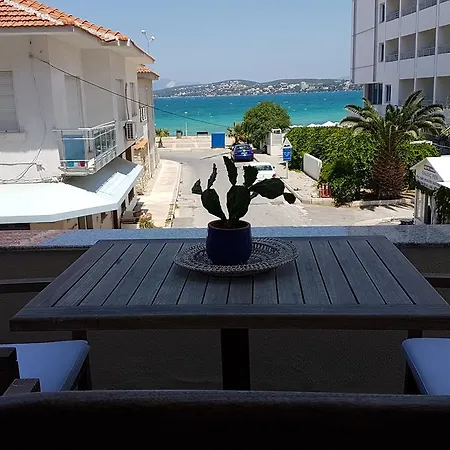Ileri & * Cesme
