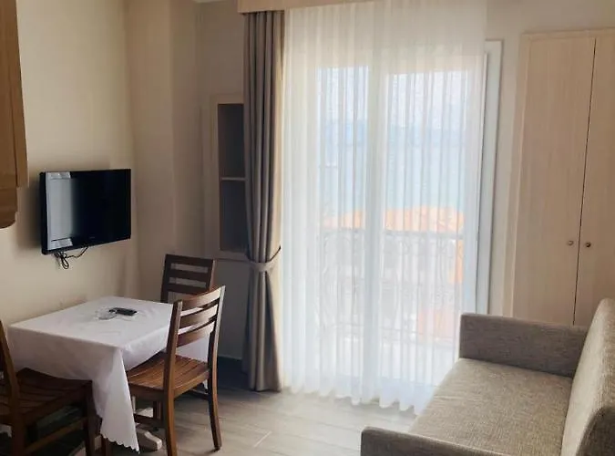 شقة فندقية Ileri & Çeşme