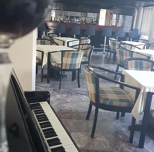 Ileri & شقة فندقية